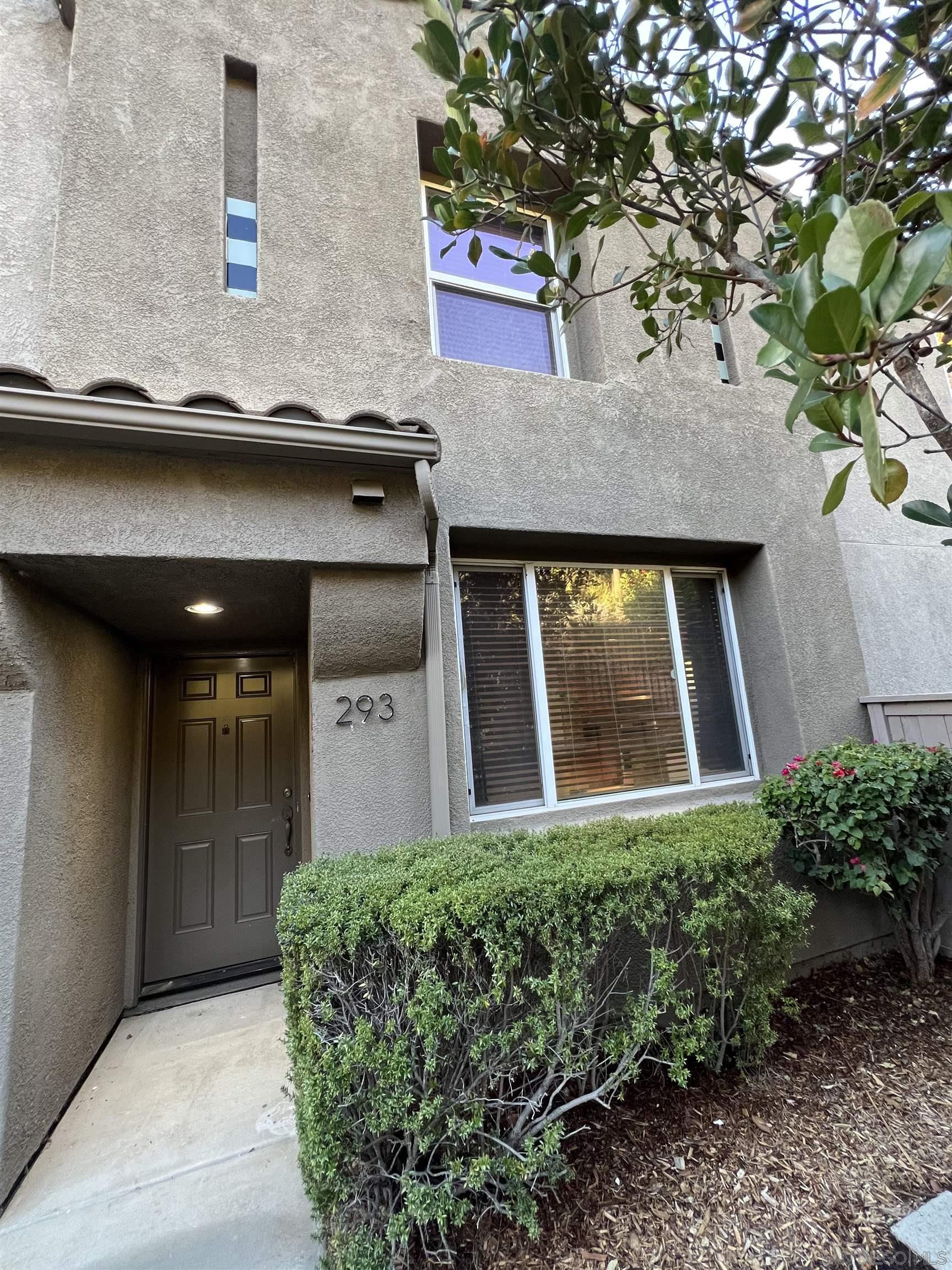 293 CHURCHILL LANE