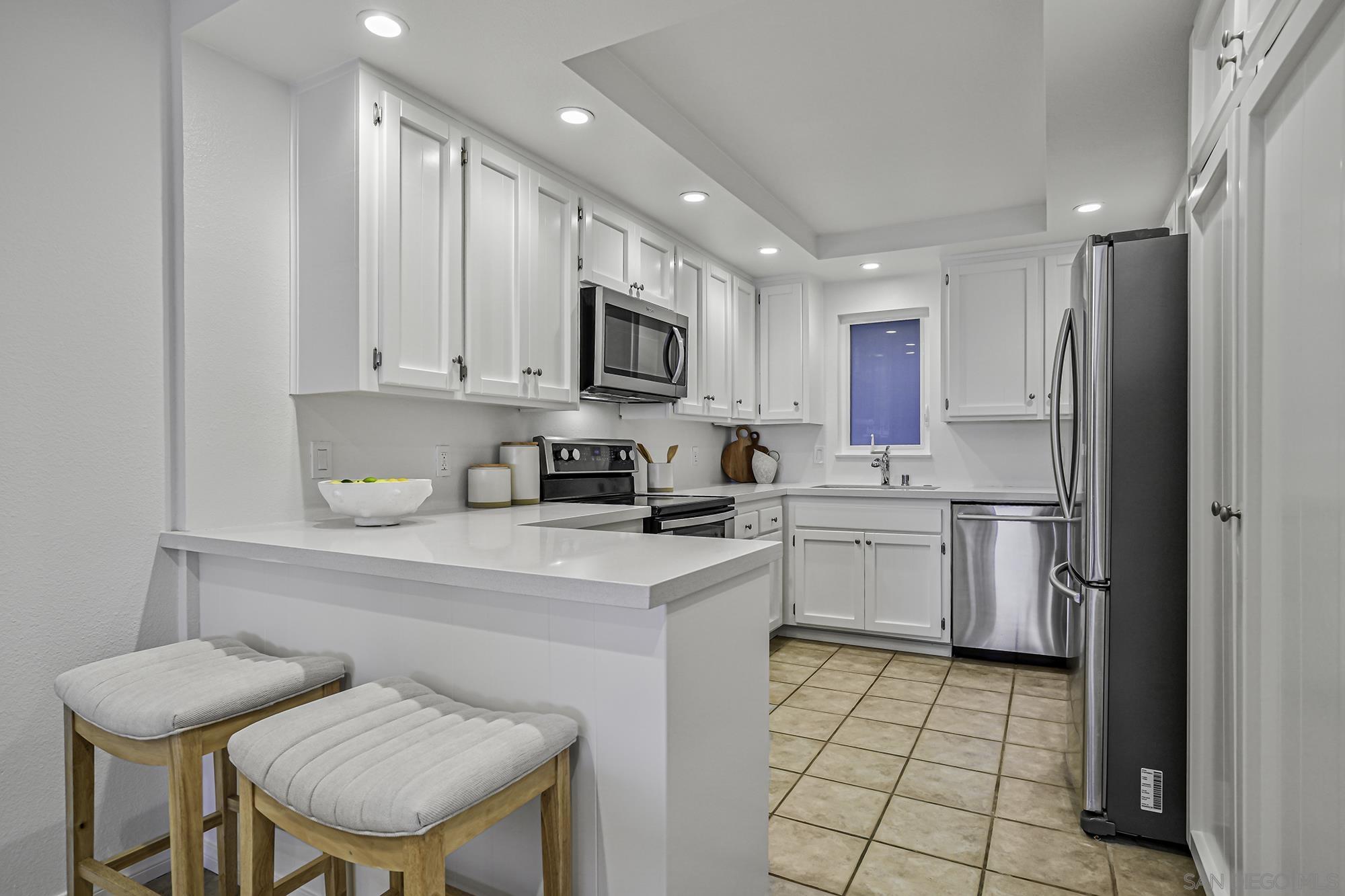 280 Dolphin Cove