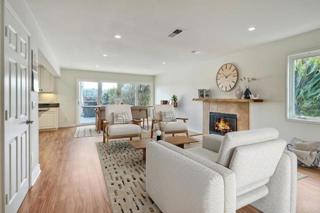 1592 Hawk View Drive