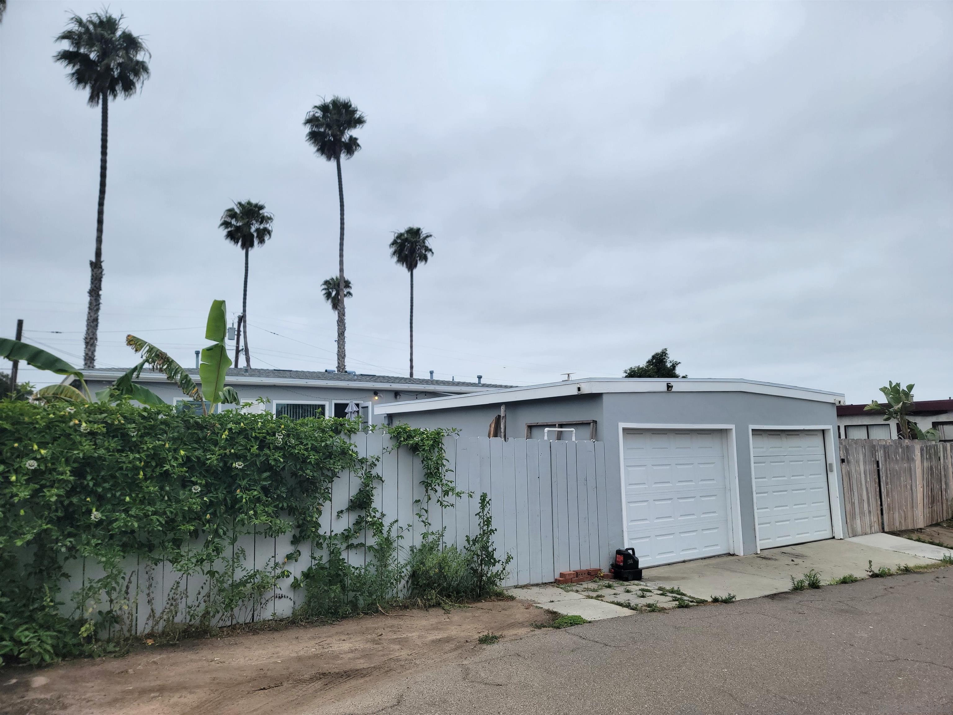 4810-12 Jumano Ave