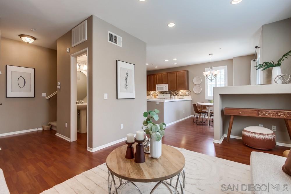 16915 HUTCHINS LANDING 44