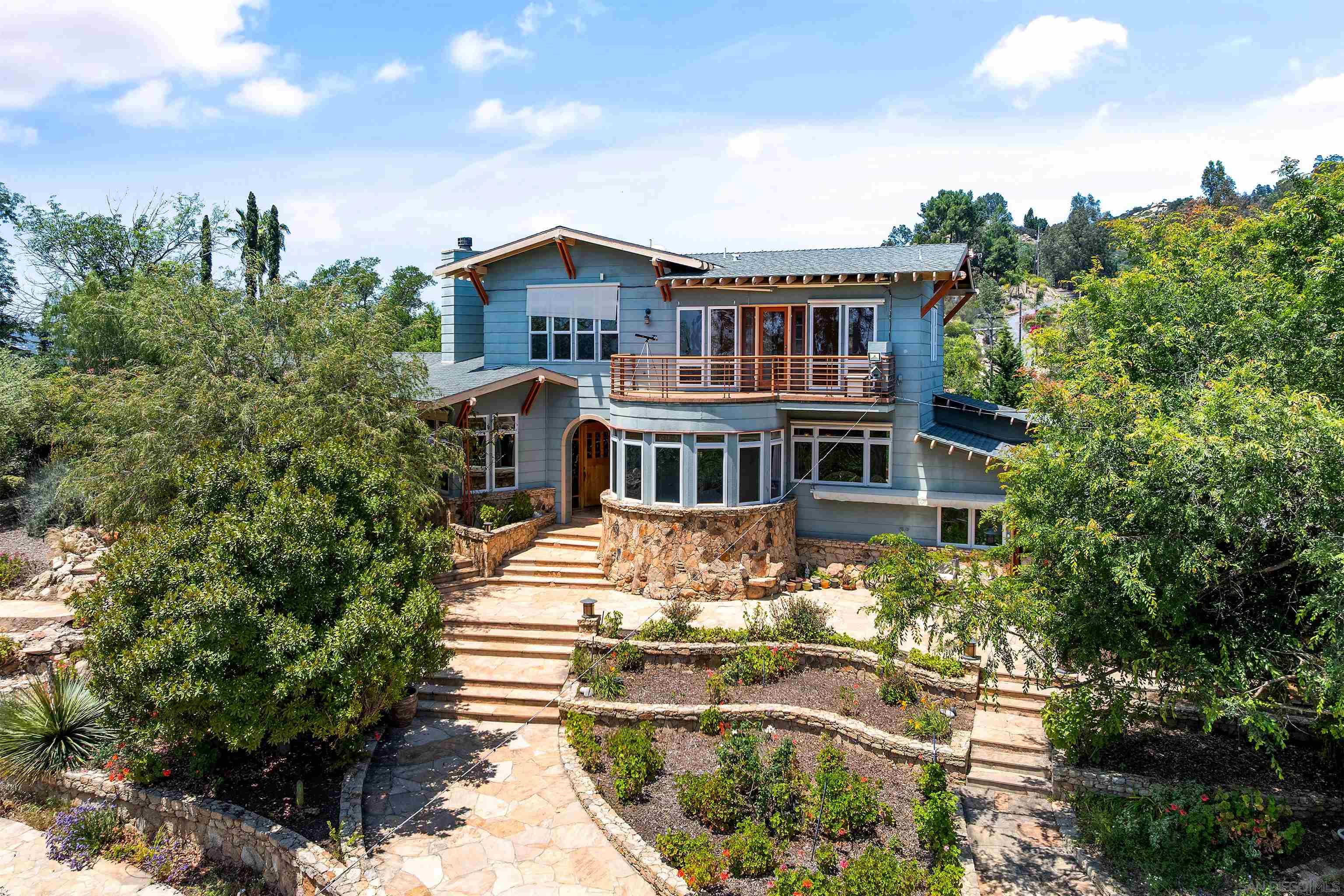 6132 Rainbow Heights Rd