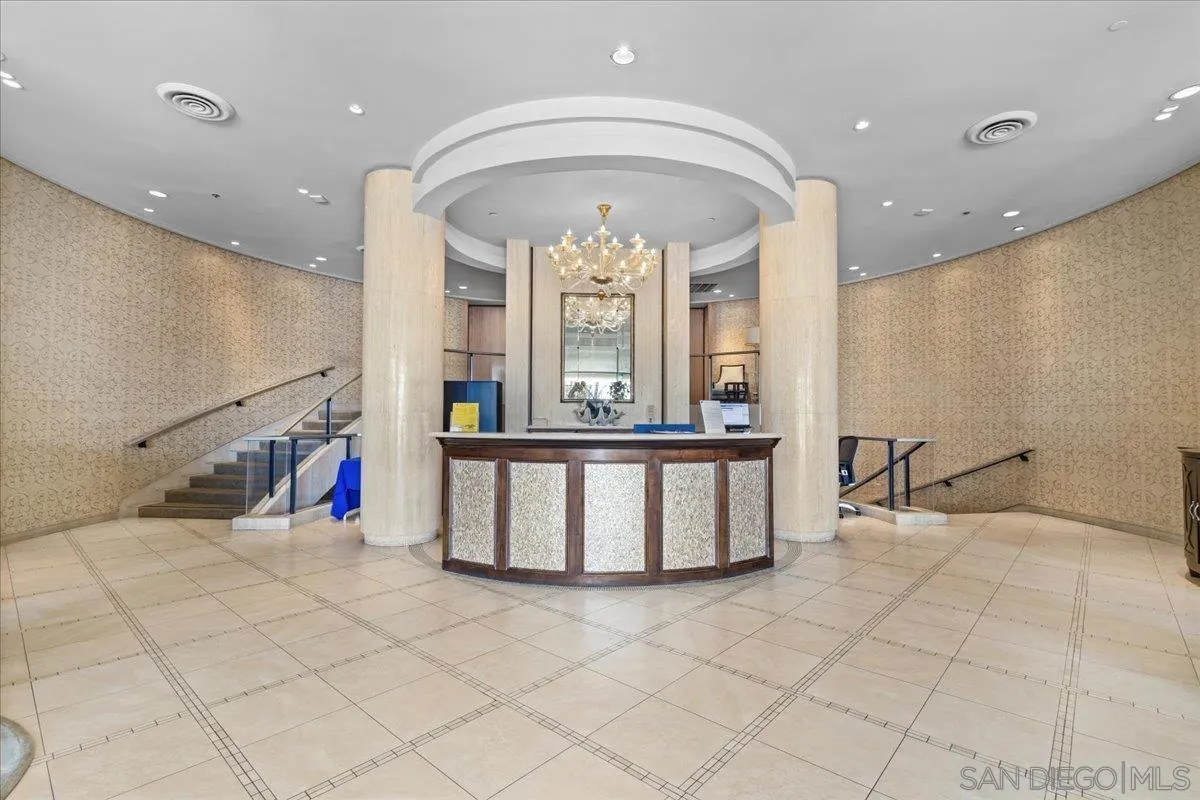 Coronado, California 92118, United States, 2 Bedrooms Bedrooms, ,2 BathroomsBathrooms,Residential,Pending,133907