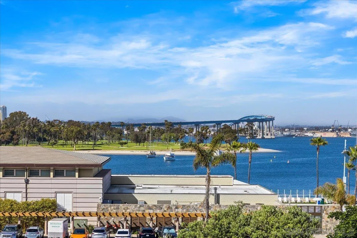 Coronado, California 92118, United States, 2 Bedrooms Bedrooms, ,2 BathroomsBathrooms,Residential,Pending,133907