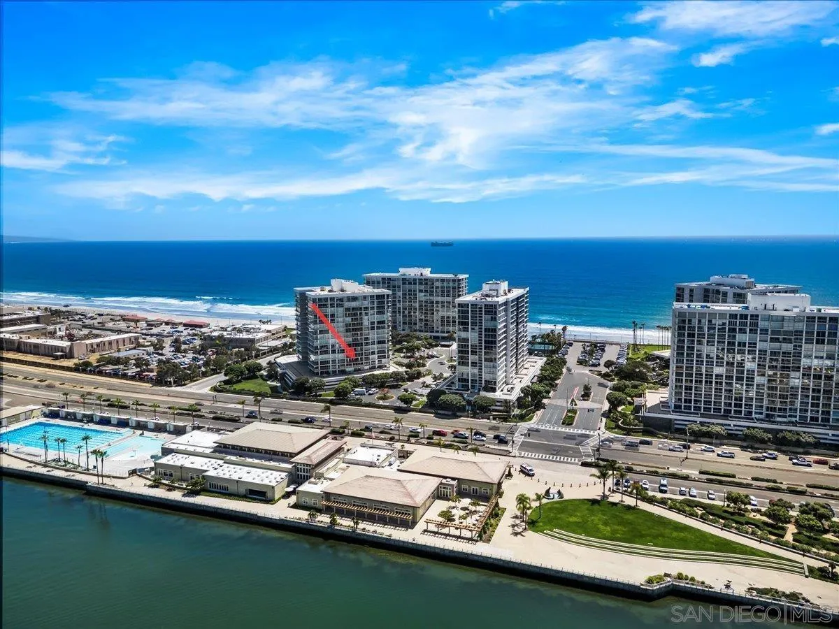 Coronado, California 92118, United States, 2 Bedrooms Bedrooms, ,2 BathroomsBathrooms,Residential,Pending,133907