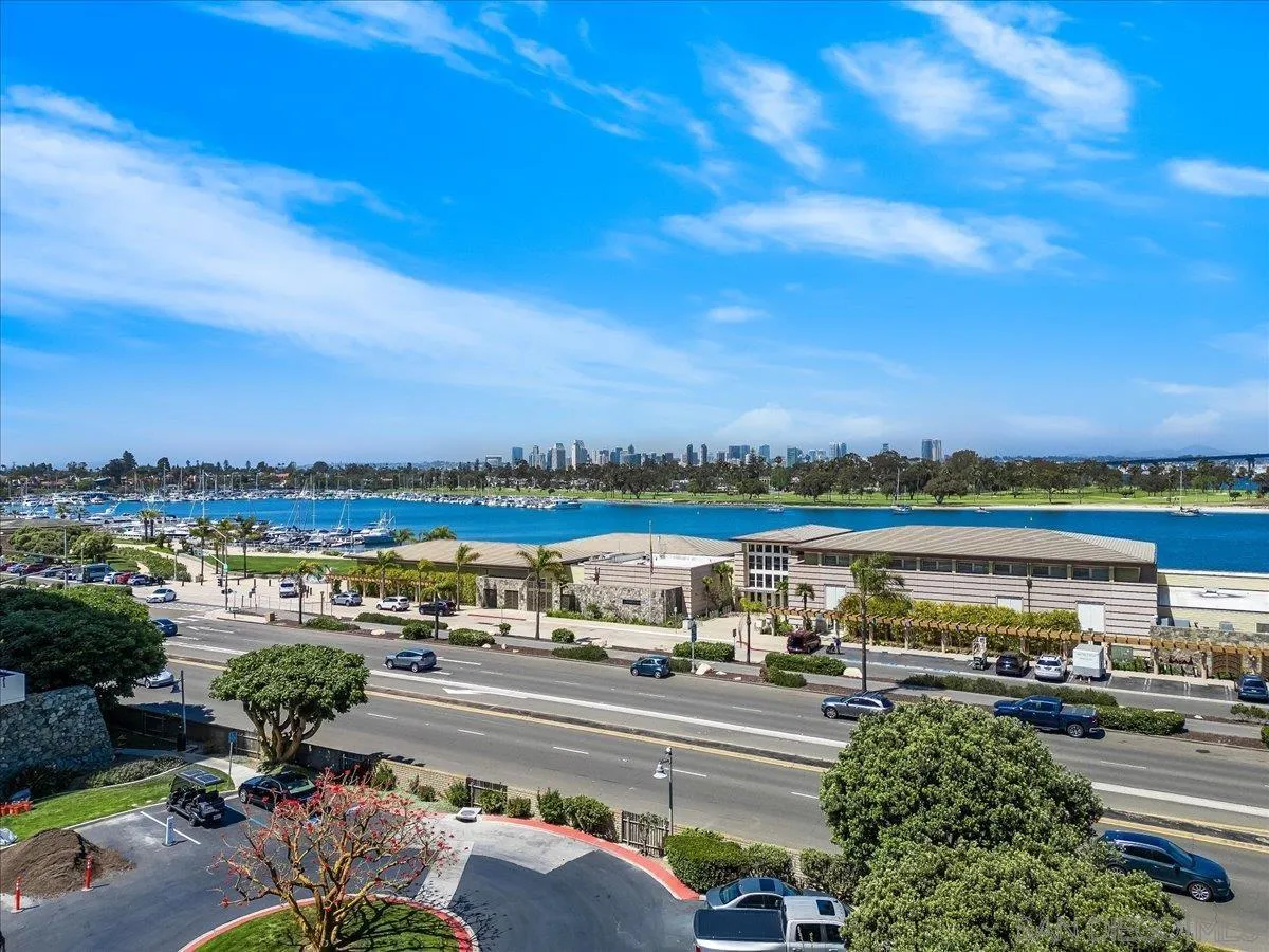 Coronado, California 92118, United States, 2 Bedrooms Bedrooms, ,2 BathroomsBathrooms,Residential,Pending,133907