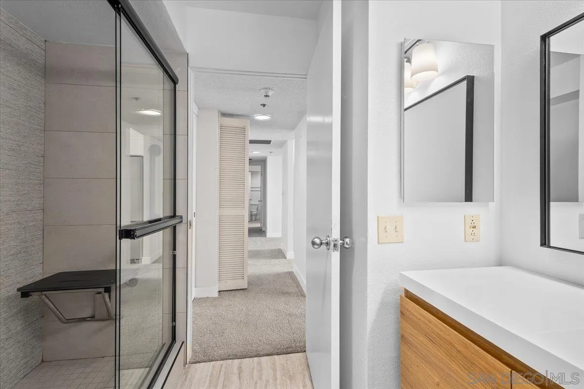 Coronado, California 92118, United States, 2 Bedrooms Bedrooms, ,2 BathroomsBathrooms,Residential,Pending,133907