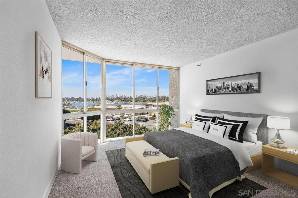 Coronado, California 92118, United States, 2 Bedrooms Bedrooms, ,2 BathroomsBathrooms,Residential,Pending,133907