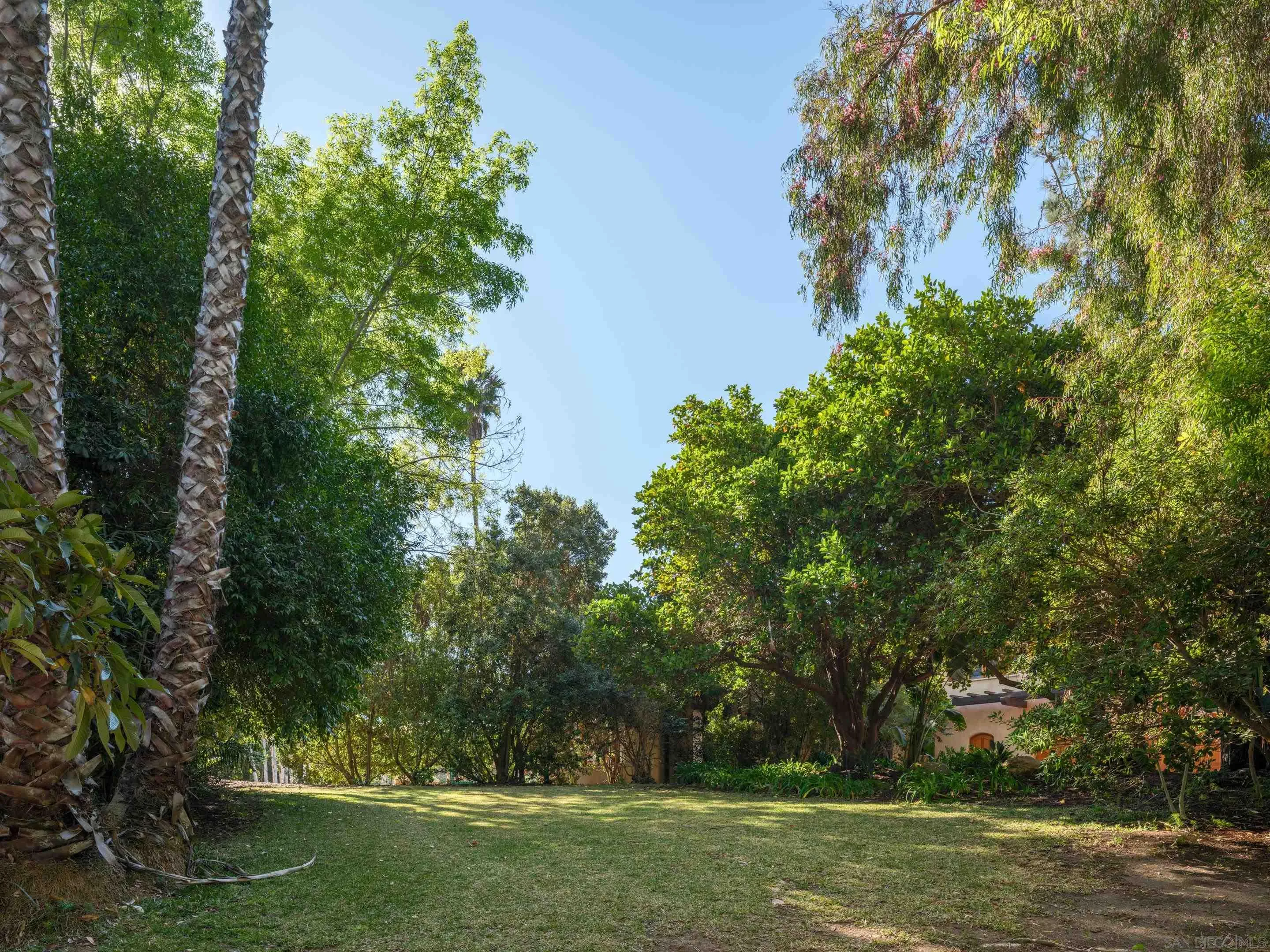 La Jolla, California 92037, United States, 6 Bedrooms Bedrooms, ,4 BathroomsBathrooms,Residential,Active,14852