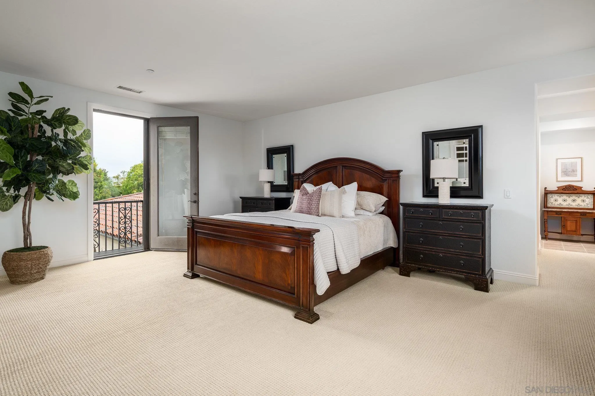 San Diego, California 92130, United States, 5 Bedrooms Bedrooms, ,6 BathroomsBathrooms,Residential,Active,127288