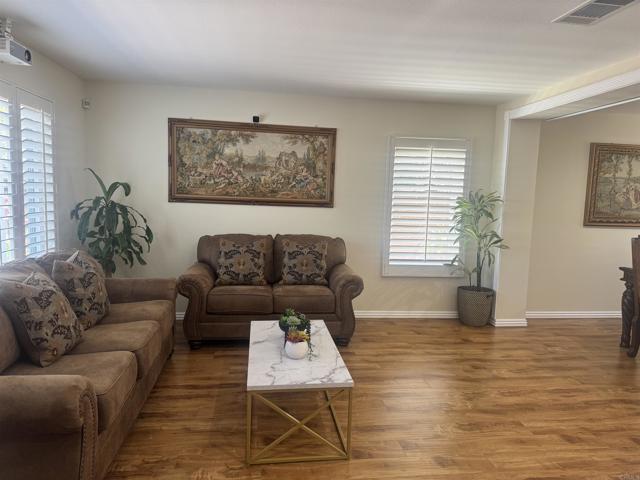 904 Israel Ct