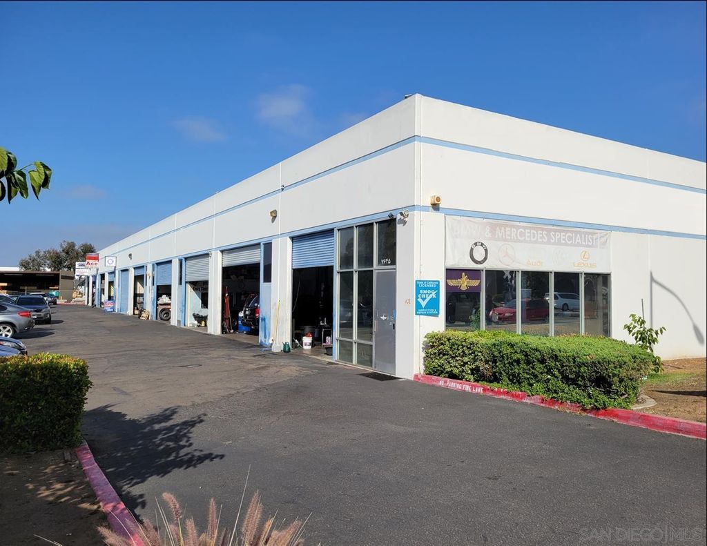 Photo of 7645 Carroll Rd, San Diego, CA 92121 (MLS # 230013602)