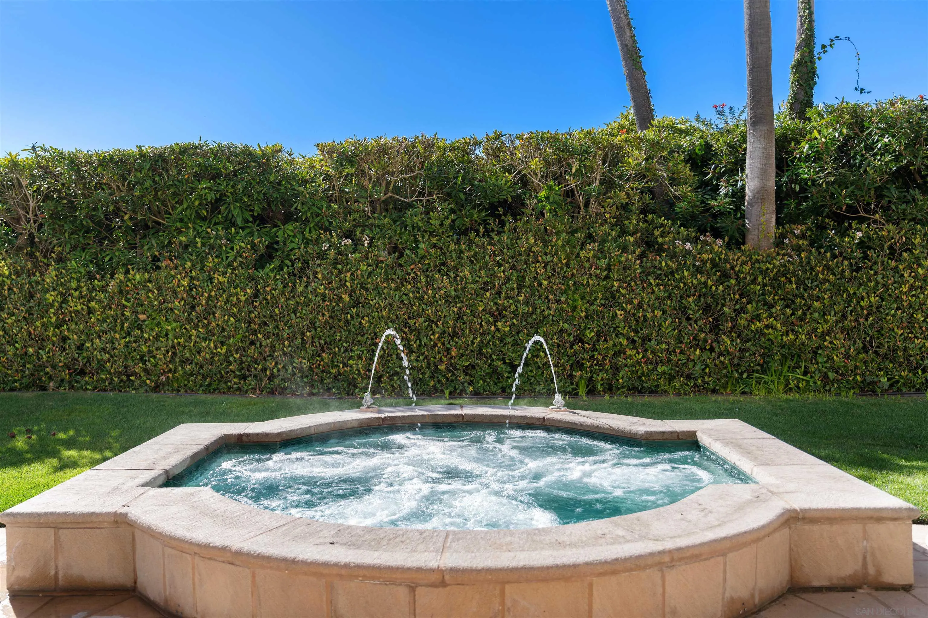 La Jolla, California 92037, United States, 6 Bedrooms Bedrooms, ,8 BathroomsBathrooms,Residential,Active,55408