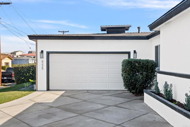 6225 Viewpoint Drive