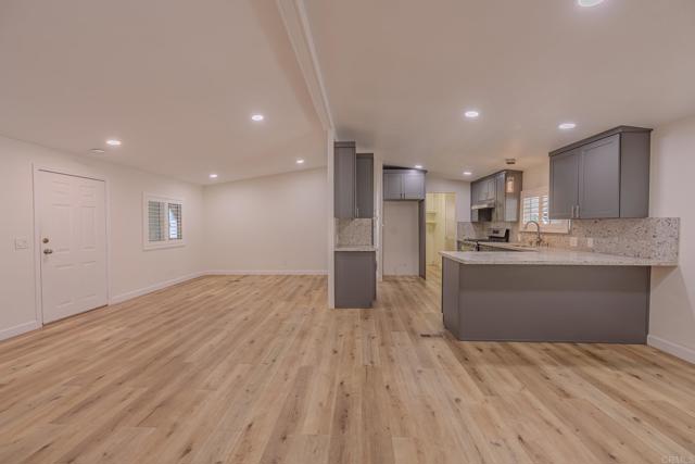 155 LAS FLORES DR