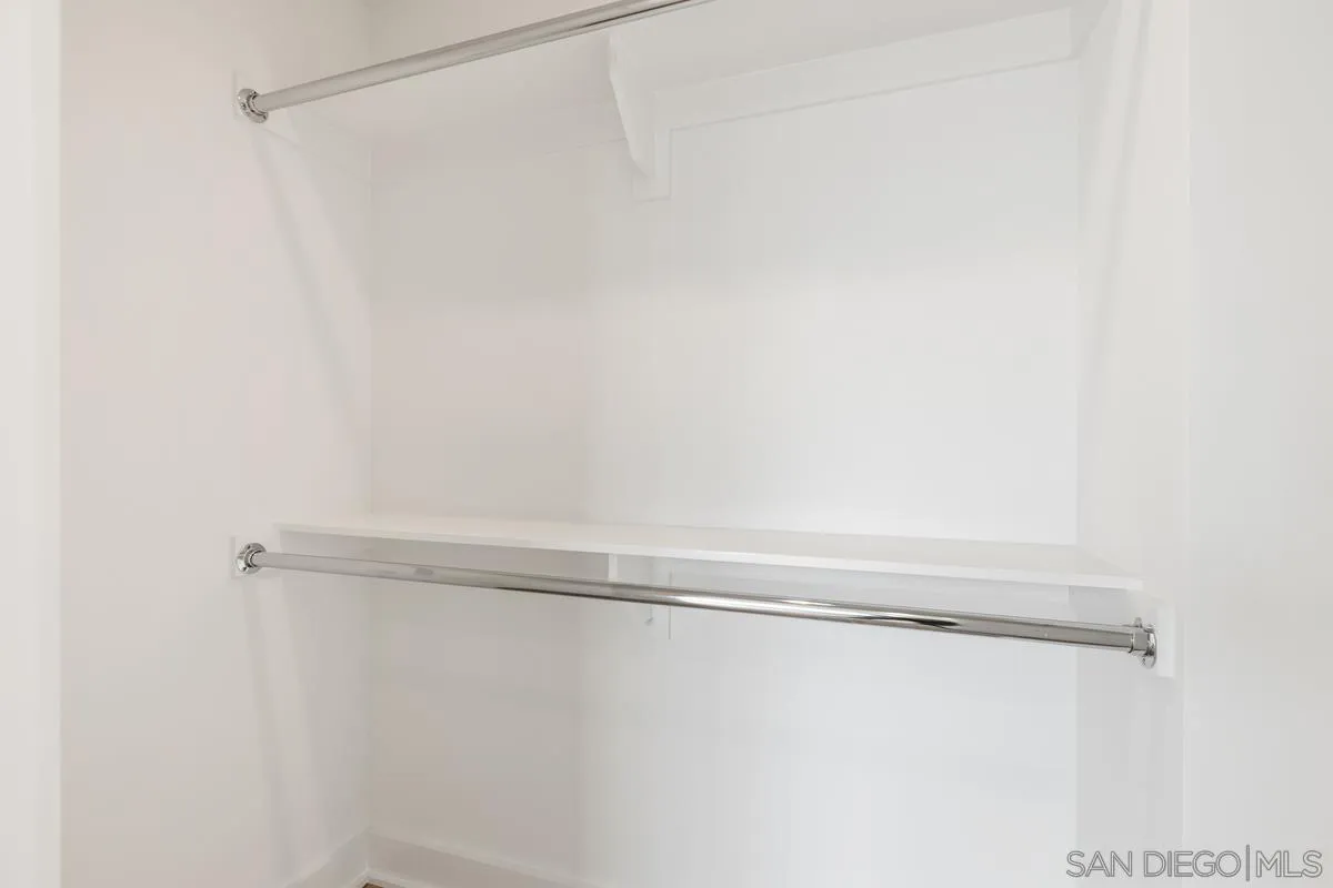 Coronado, California 92118, United States, 3 Bedrooms Bedrooms, ,3 BathroomsBathrooms,Residential,Active,83117