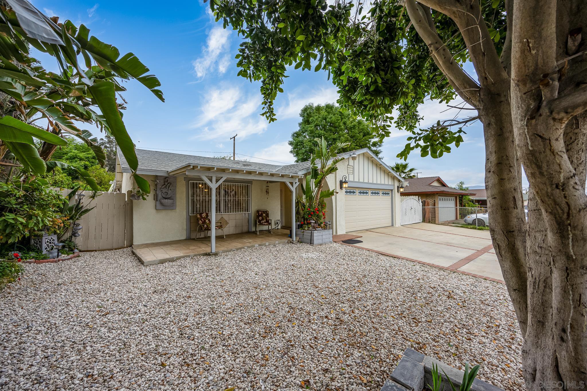 5877  Samantha Pl