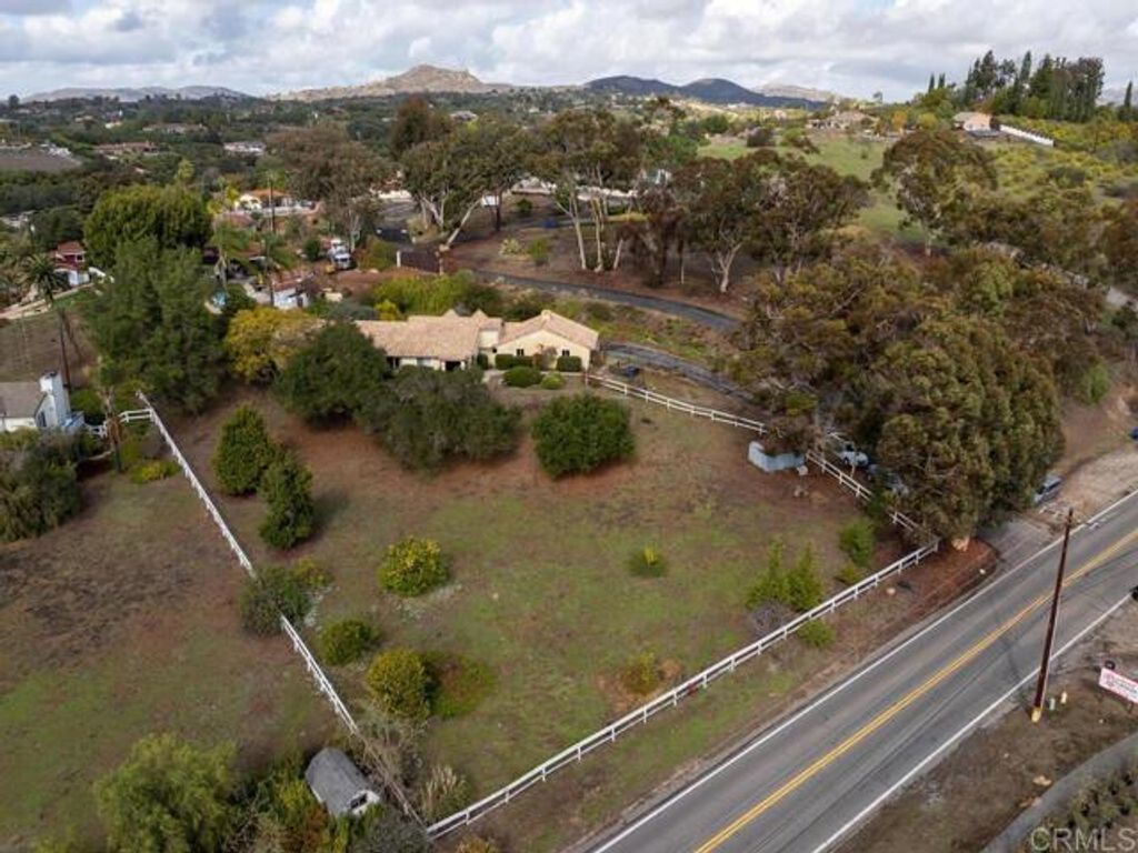 listing image 42