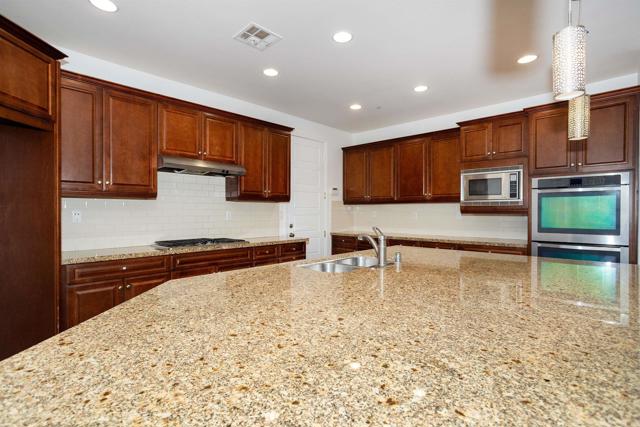 937 Hydra Court