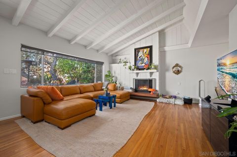 1340  Loring St San Diego CA 92109