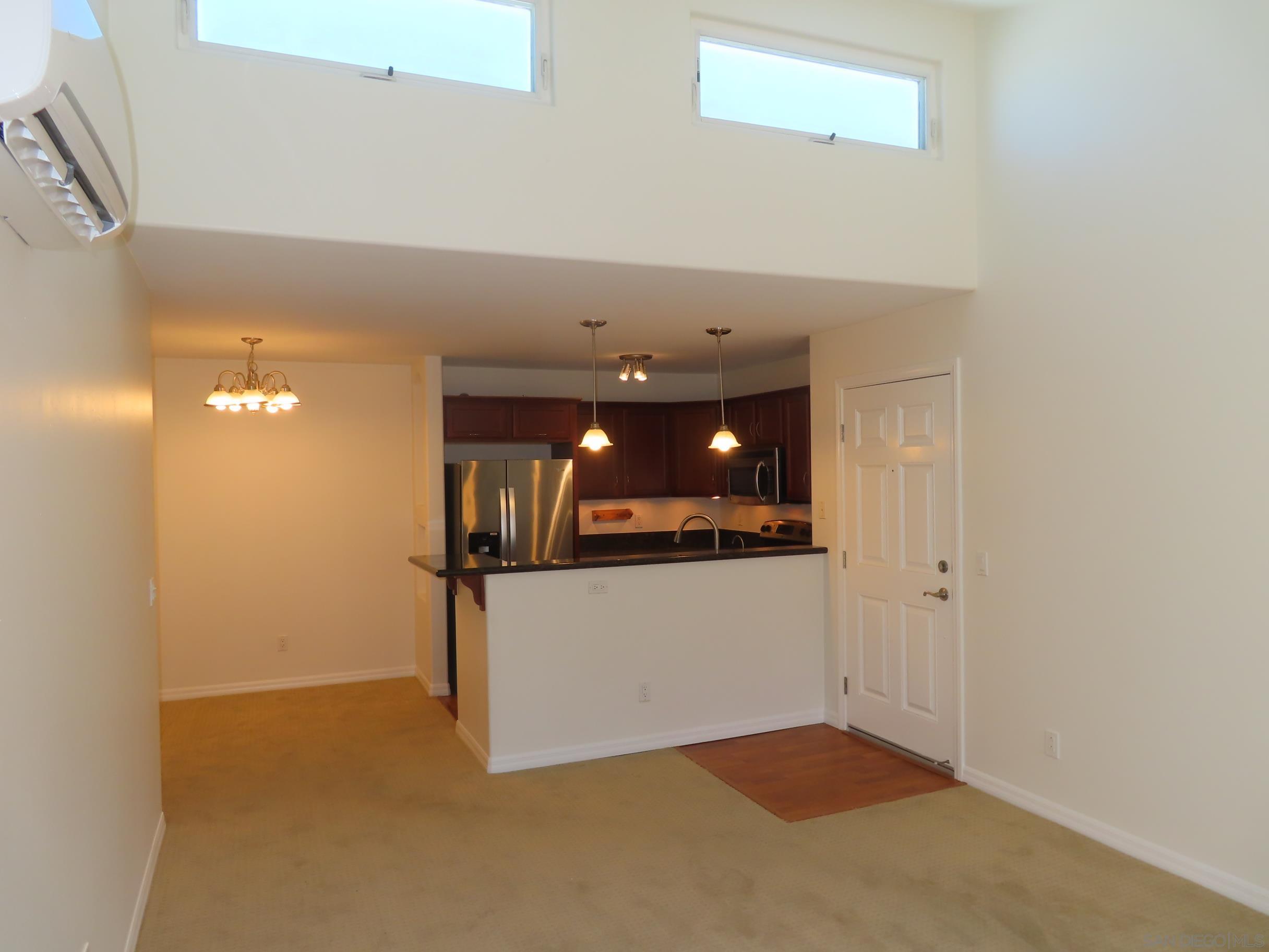 5252 Balboa Arms 279