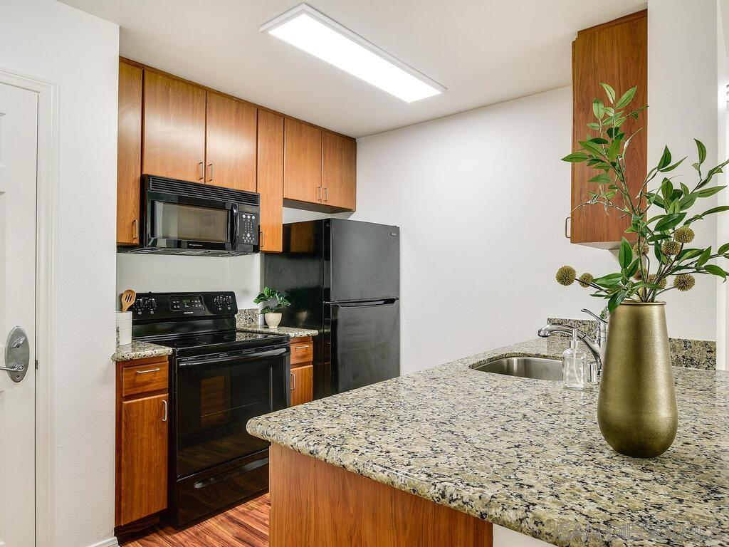 1435 India St 215