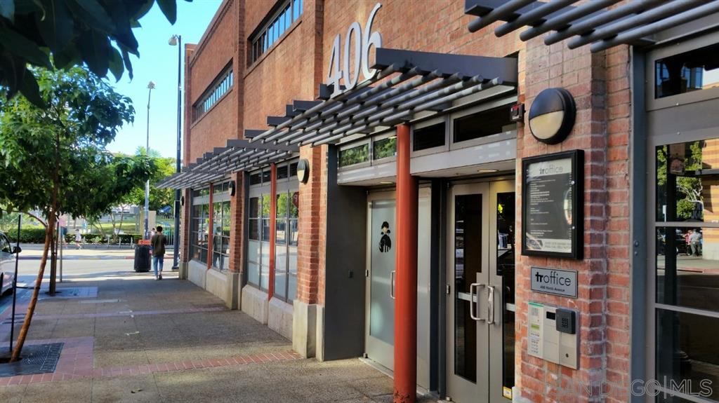 406 9th Avenue Suite 207