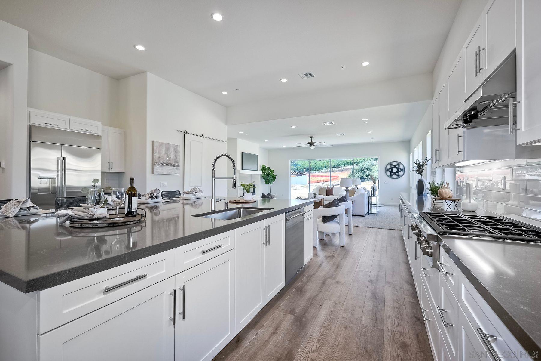 29568 Viking View Ln