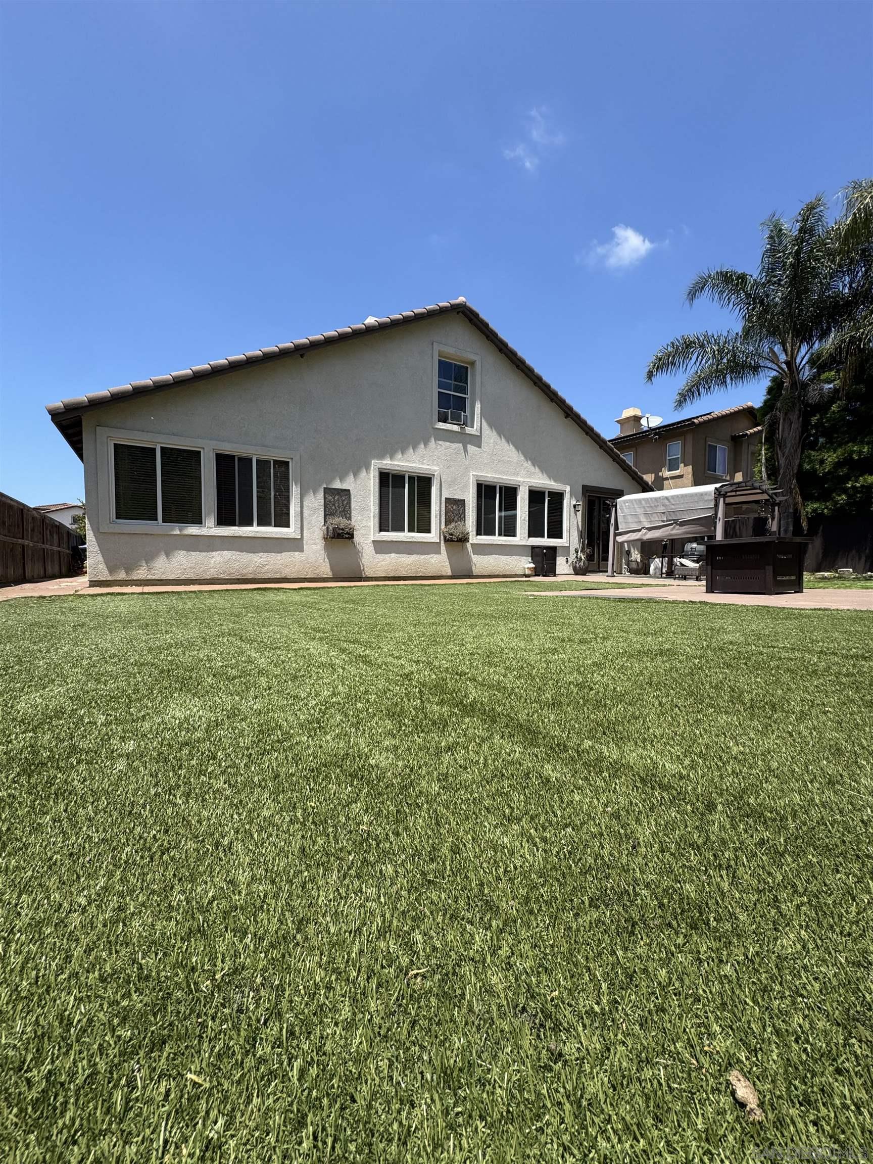 1120 Parkview Dr