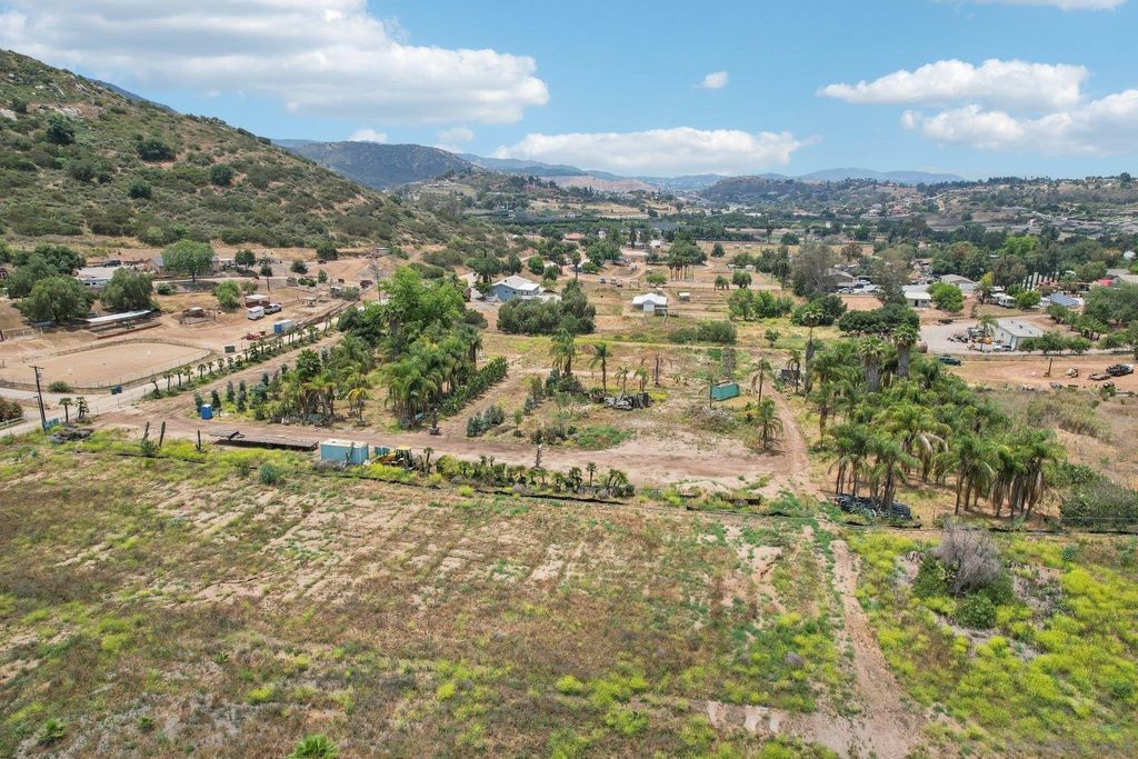 Photo of 14930 Shanteau Dr, El Cajon, CA 92021 (MLS # 250023508)