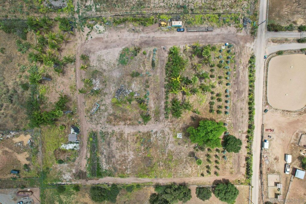 Photo of 14930 Shanteau Dr, El Cajon, CA 92021 (MLS # 250023508)