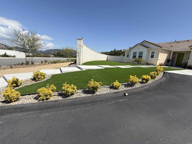 27983 Evergreen Way