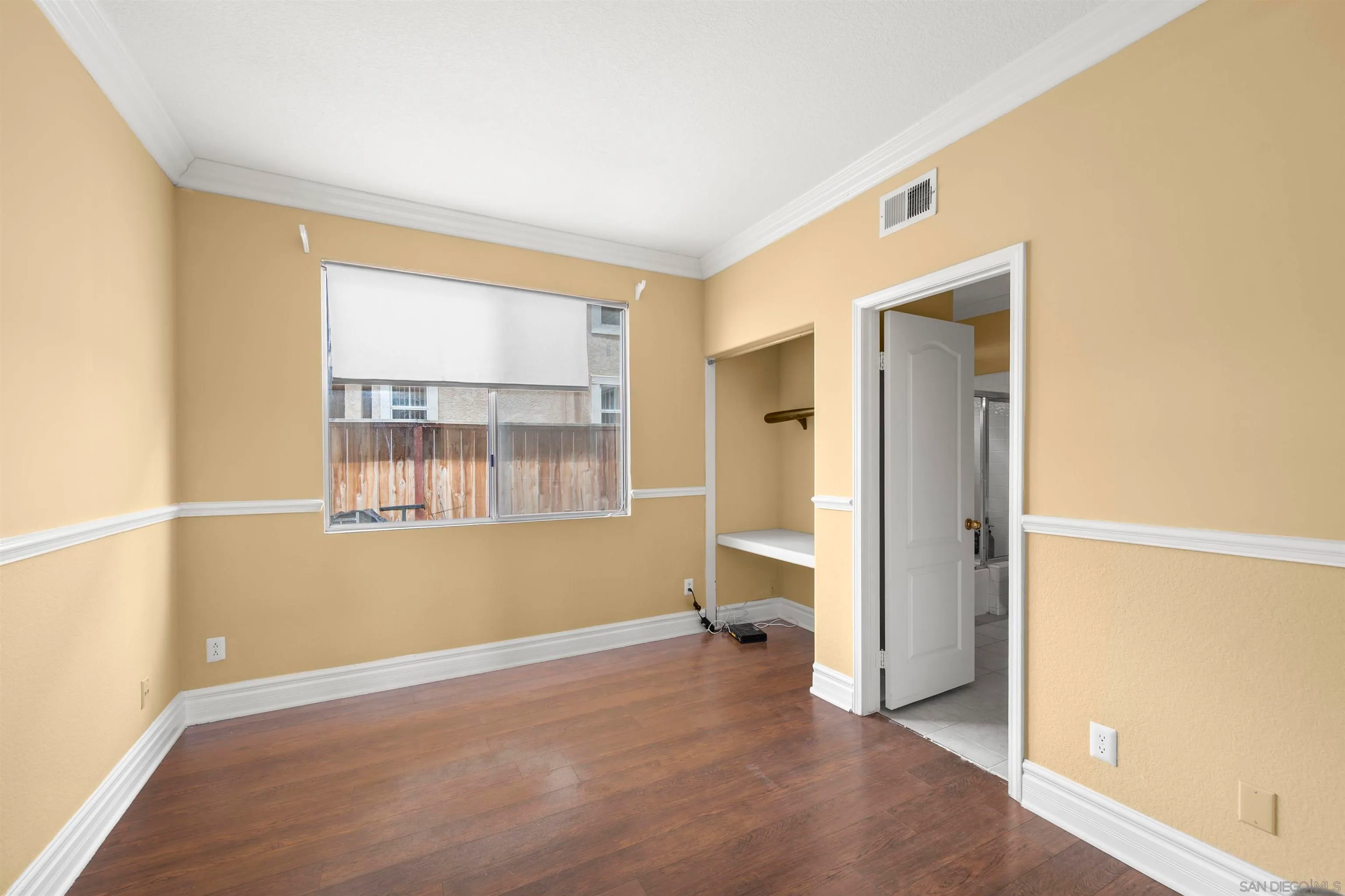 Chula Vista, California 91915, United States, 4 Bedrooms Bedrooms, ,3 BathroomsBathrooms,Residential,Pending,119274