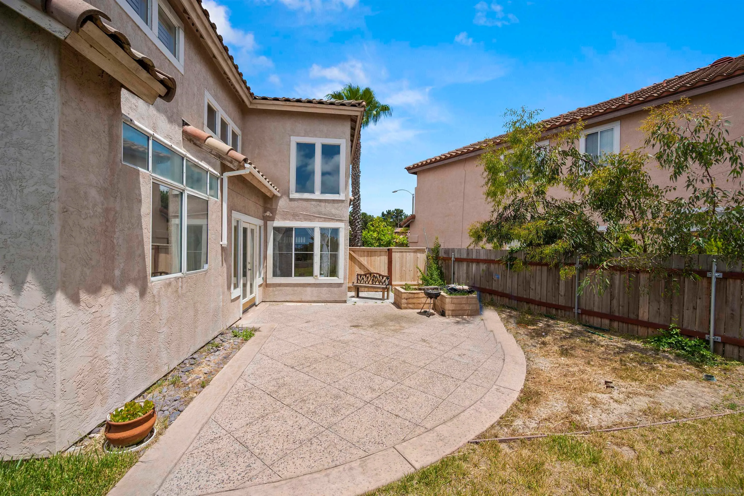 Chula Vista, California 91915, United States, 4 Bedrooms Bedrooms, ,3 BathroomsBathrooms,Residential,Pending,119274