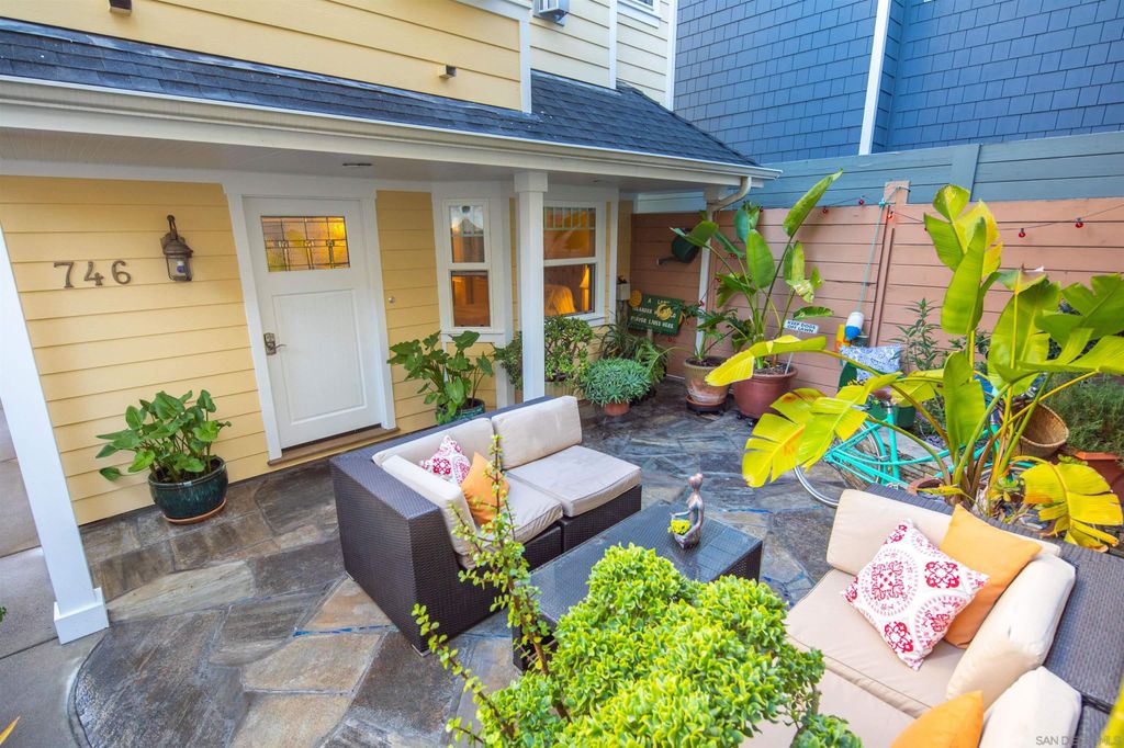 Photo of 746 G Ave, Coronado, CA 92118 (MLS # 250001290)