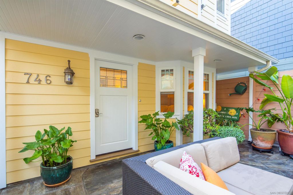 Photo of 746 G Ave, Coronado, CA 92118 (MLS # 250001290)