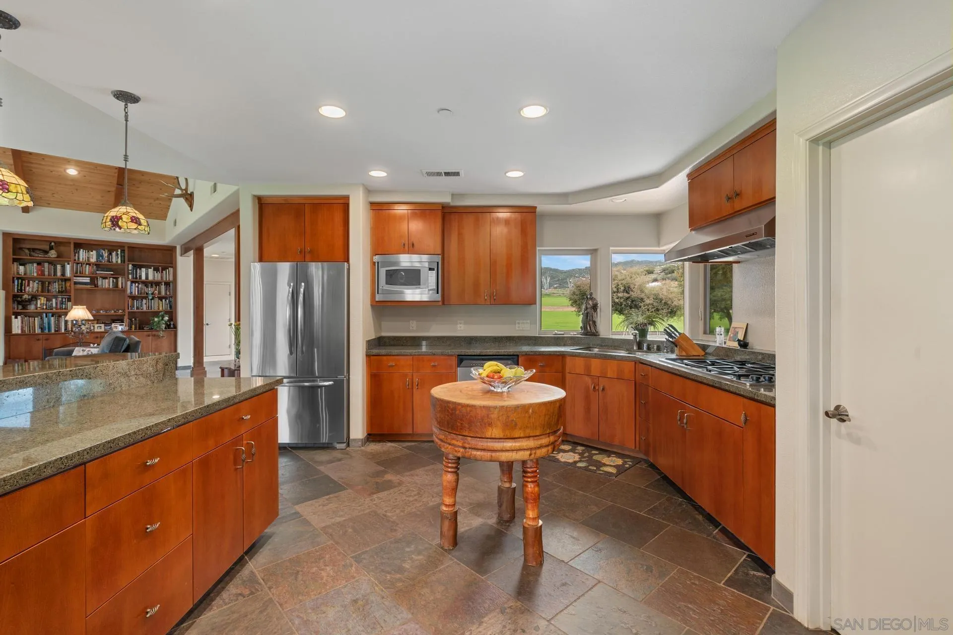 Alpine, California 91901, United States, ,Residential,Active,5377