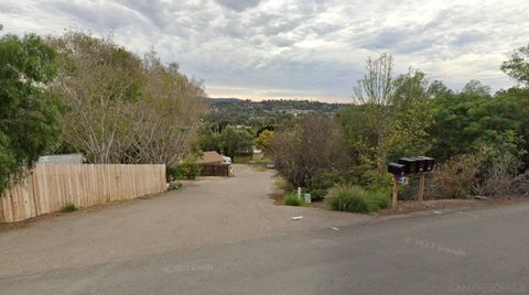 326  Plumosa Ave Vista CA 92083