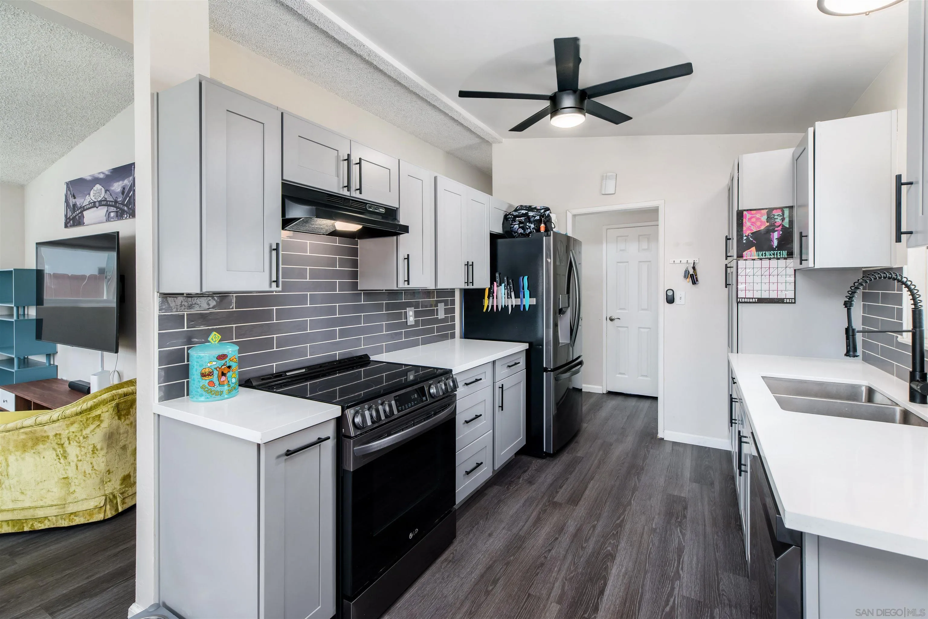 El Cajon, California 92021, United States, 4 Bedrooms Bedrooms, ,2 BathroomsBathrooms,Residential,Active,2614