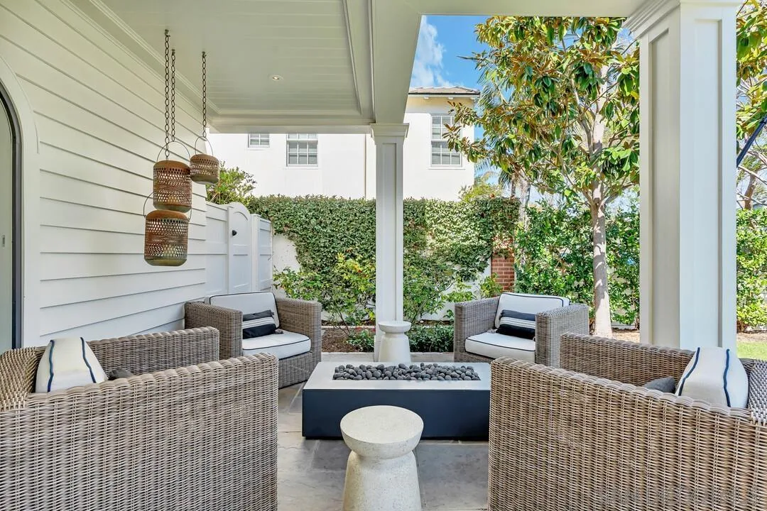 Coronado, California 92118, United States, 5 Bedrooms Bedrooms, ,5 BathroomsBathrooms,Residential,Pending,88080