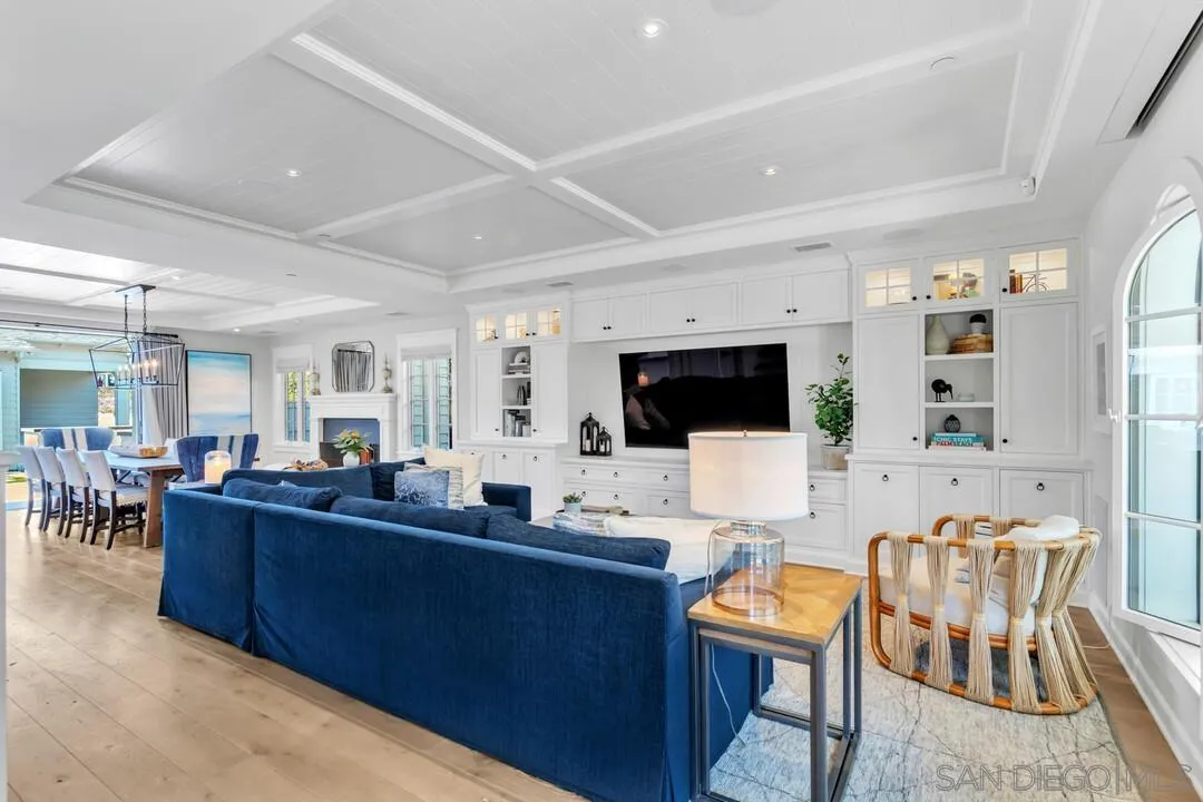 Coronado, California 92118, United States, 5 Bedrooms Bedrooms, ,5 BathroomsBathrooms,Residential,Pending,88080