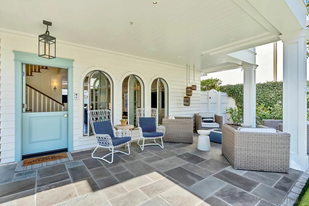 Coronado, California 92118, United States, 5 Bedrooms Bedrooms, ,5 BathroomsBathrooms,Residential,Pending,88080