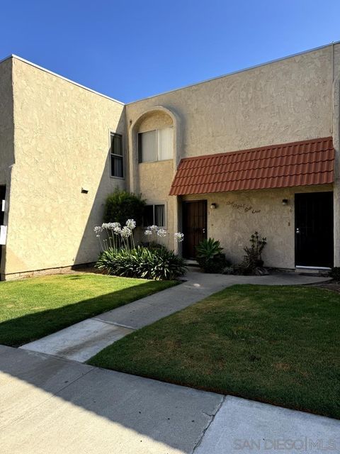 Condominium in San Diego CA 6861 Alvarado Rd.jpg