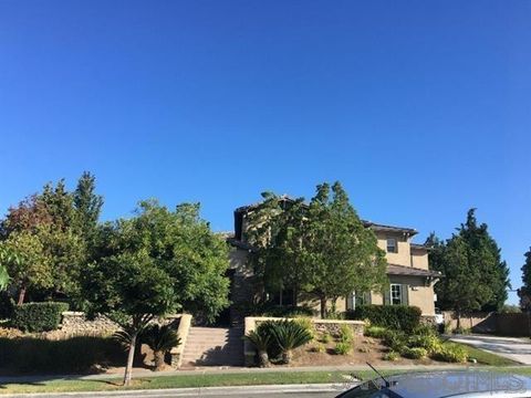 1833  Corte Galeana Chula Vista CA 91914