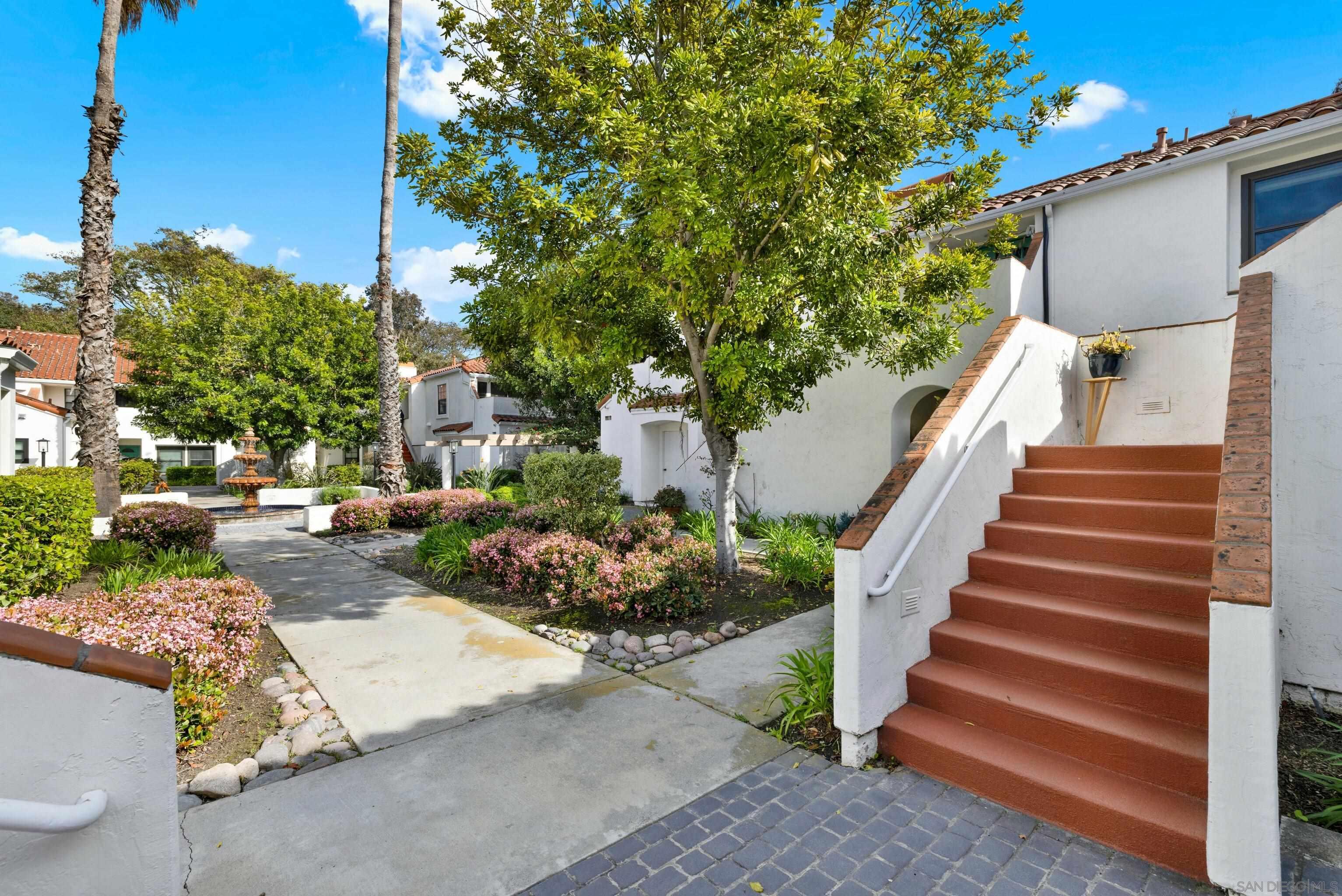 16170 Avenida Venusto 50