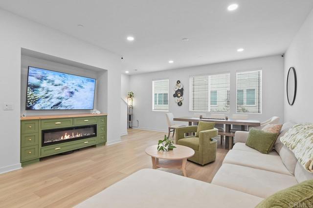 5480 Shorefront Dr.