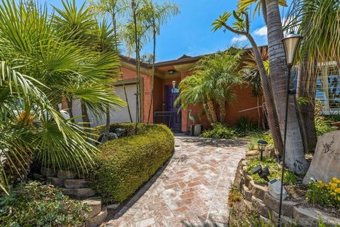 7142 Bobhird San Diego CA 92119