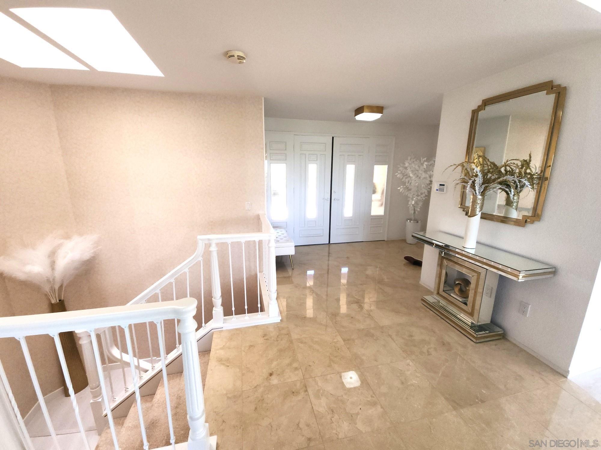 3933 Pinnacle Pl