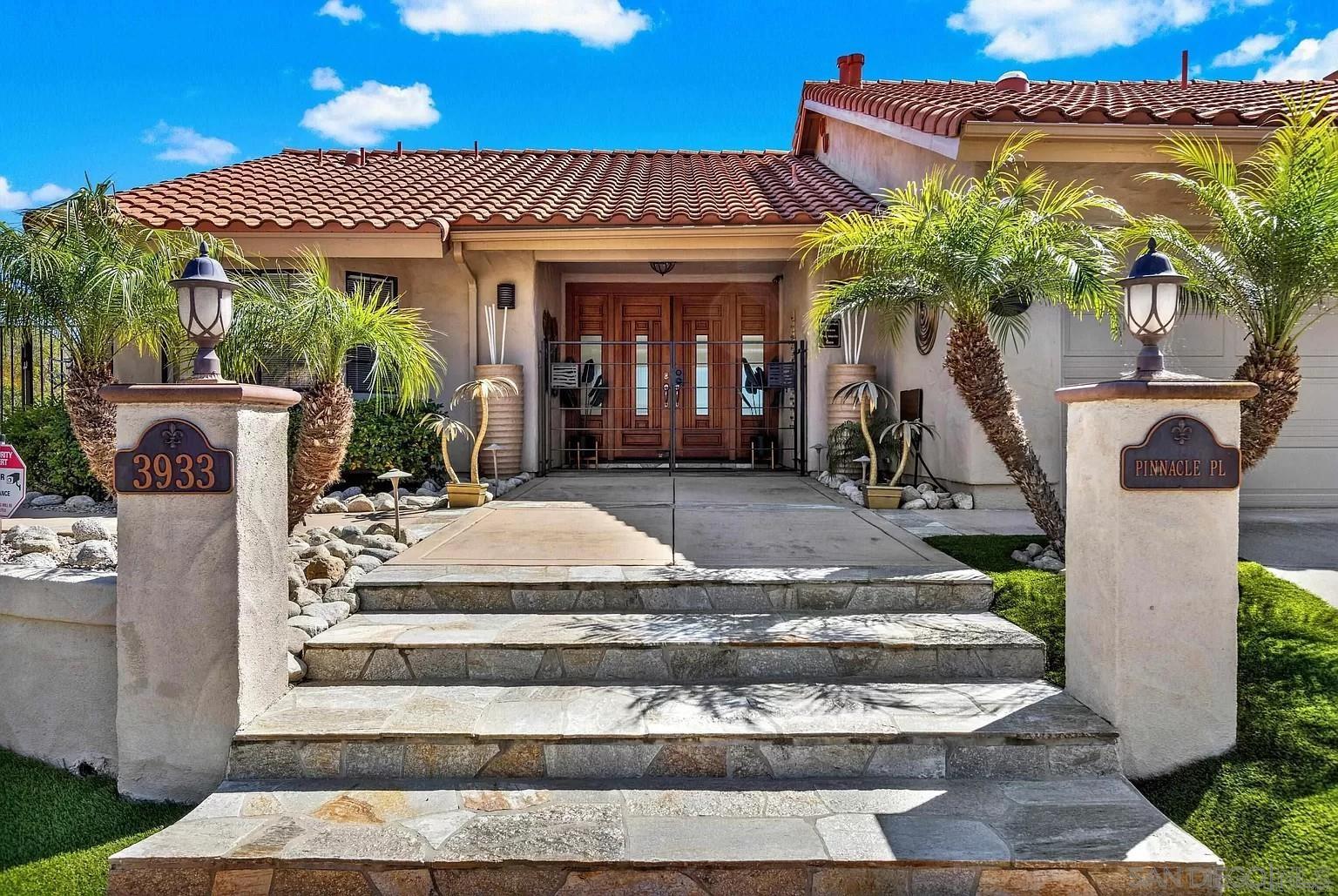 3933 Pinnacle Pl