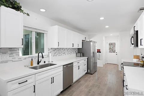 10748 Palm Row Dr, Lakeside, CA 92040 - #: 250000569